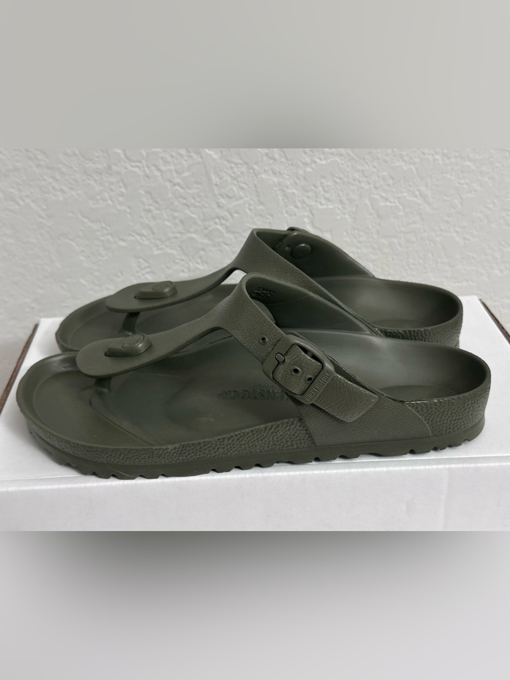 Birkenstock Women’s Gizeh EVA Size 38 Olive Green NEW - Picture 4 of 8